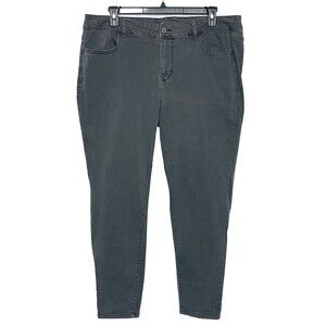 Maurices Plus size 22W Lightweight Gray Stretch Jean Style Pants Skinny Fit